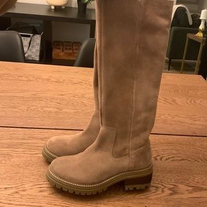 NWOT - Gentle Souls by Kenneth Cole Boot